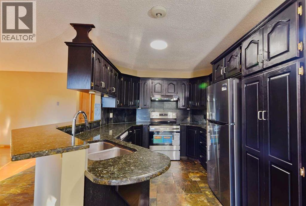 131 Hawkstone Drive NW, Calgary, Alberta  T3G 3N4 - Photo 3 - A2345692