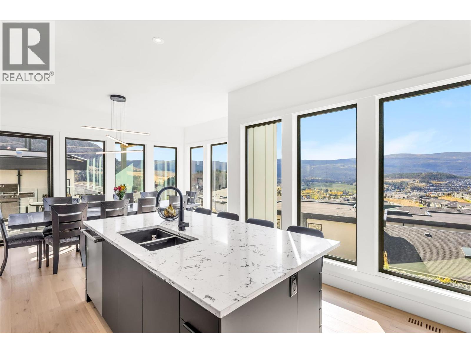 1592 Carnegie Street, Kelowna, British Columbia  V1P 1V2 - Photo 9 - 10403761