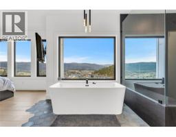 1592 Carnegie Street, Kelowna, British Columbia  V1P 1V2 - Photo 29 - 10403761