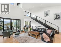 1592 Carnegie Street, Kelowna, British Columbia  V1P 1V2 - Photo 4 - 10403761