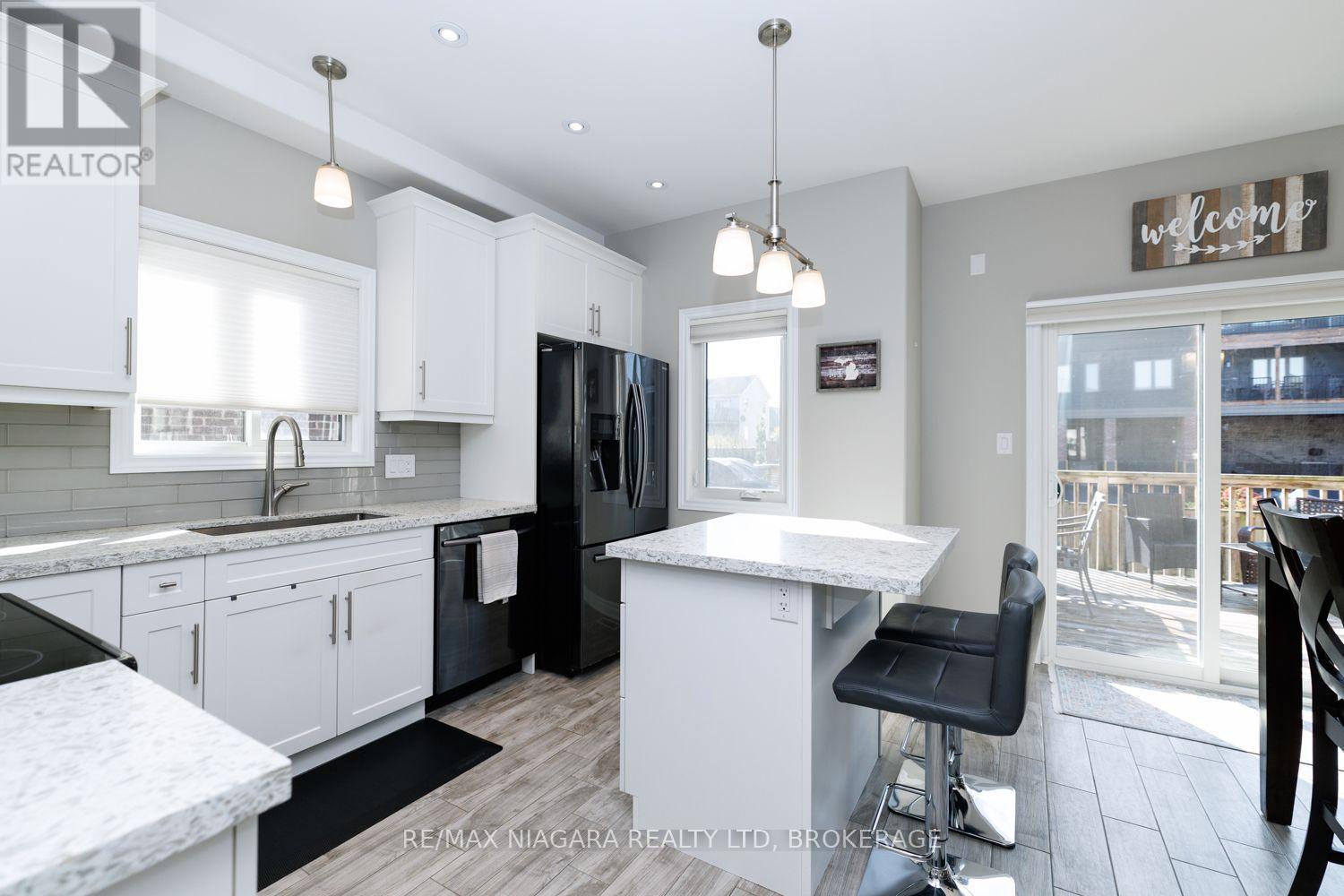 6 Bergenstein Crescent, Pelham, Ontario  L3E 0A3 - Photo 10 - X14089312