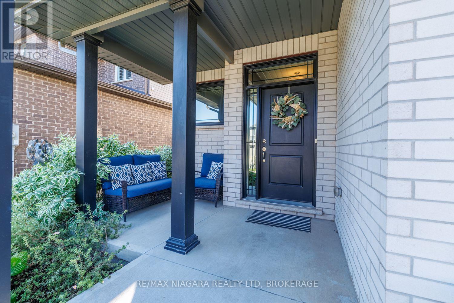 6 Bergenstein Crescent, Pelham, Ontario  L3E 0A3 - Photo 3 - X14089312