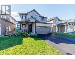 6 BERGENSTEIN CRESCENT, Pelham, Ontario