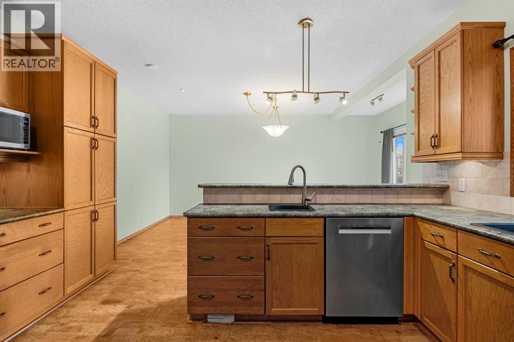 196 River Rock Crescent SE