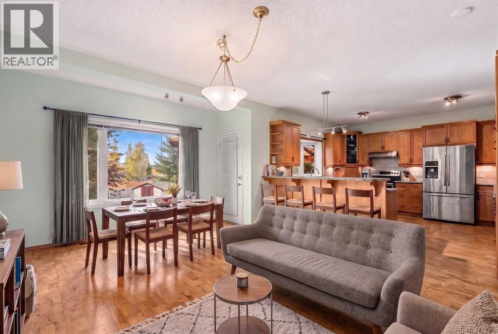 196 River Rock Crescent SE