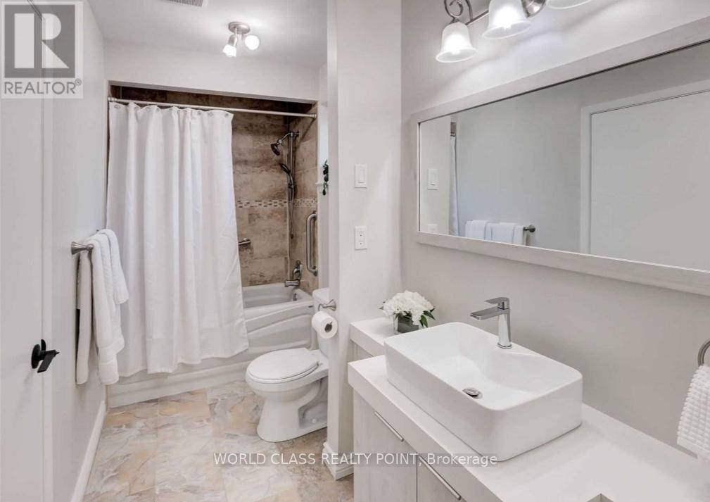 31 Grove Park Crescent, Toronto, Ontario  M2J 2C7 - Photo 8 - C14089284