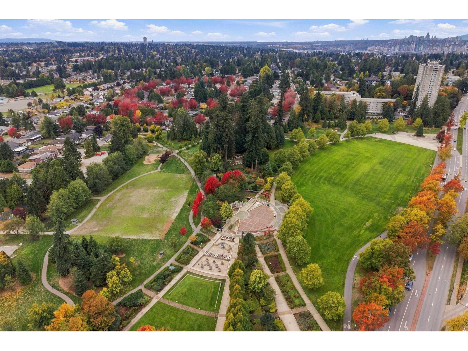 10034 132a Street, Surrey, British Columbia  V3T 5B3 - Photo 11 - R3175697