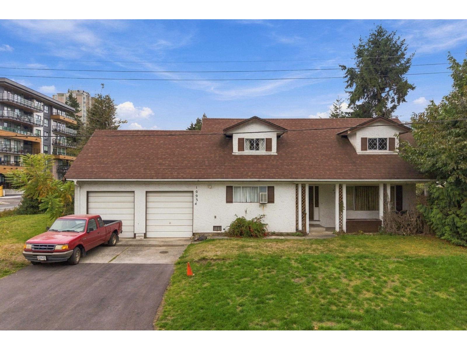 10034 132a Street, Surrey, British Columbia  V3T 5B3 - Photo 2 - R3175697