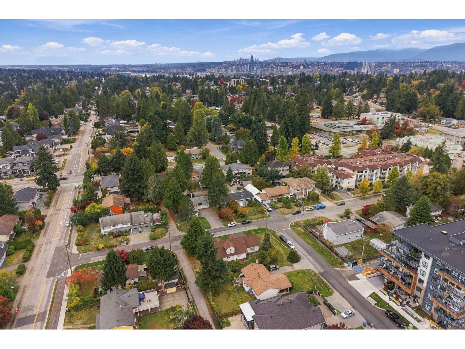 10034 132a Street, Surrey, British Columbia  V3T 5B3 - Photo 7 - R3175697