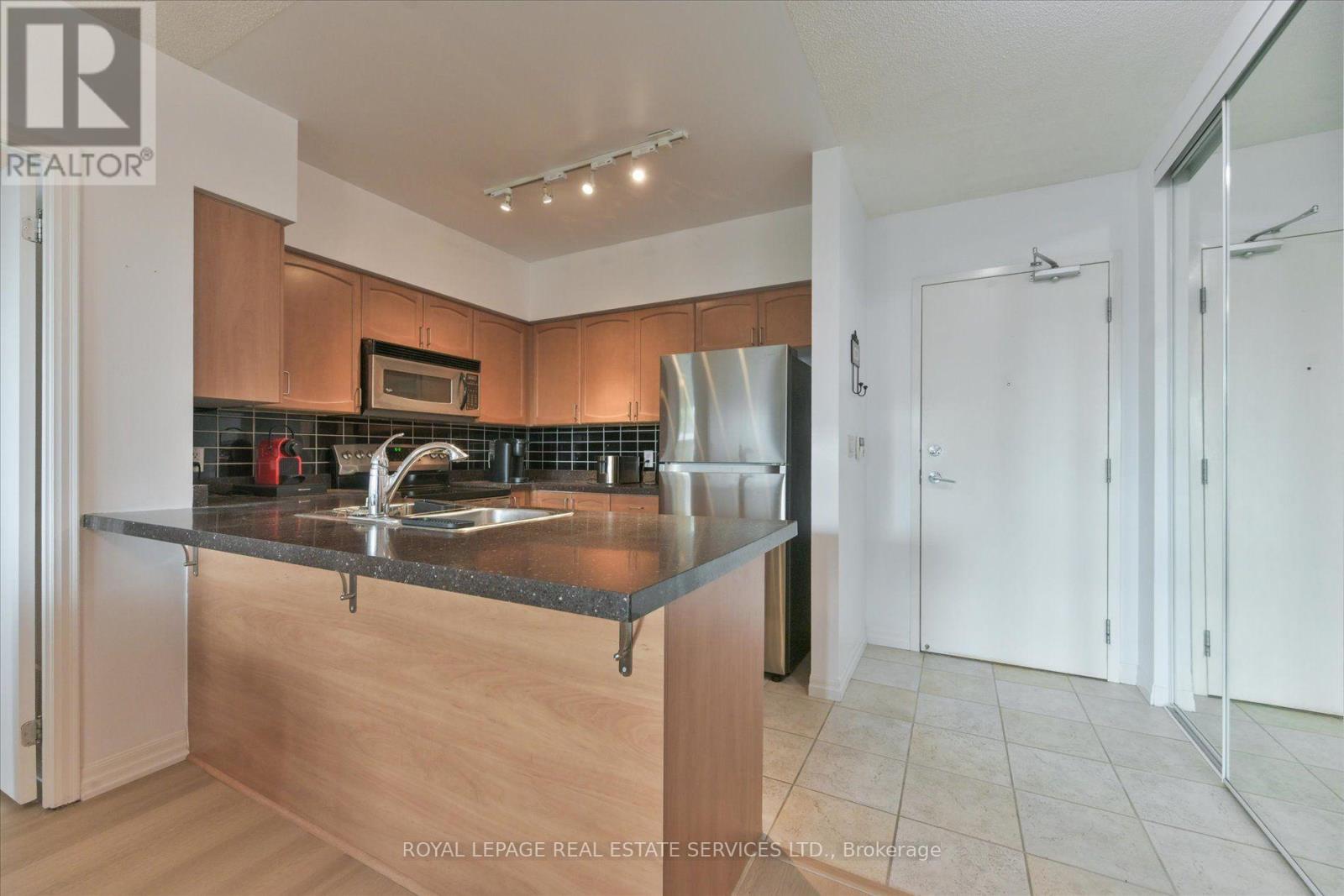 305 - 38 FONTENAY COURT, Toronto, Ontario