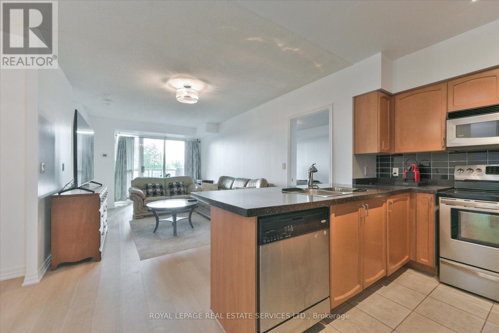 305 - 38 Fontenay Court, Toronto, Ontario  M9A 5H5 - Photo 10 - W14089316