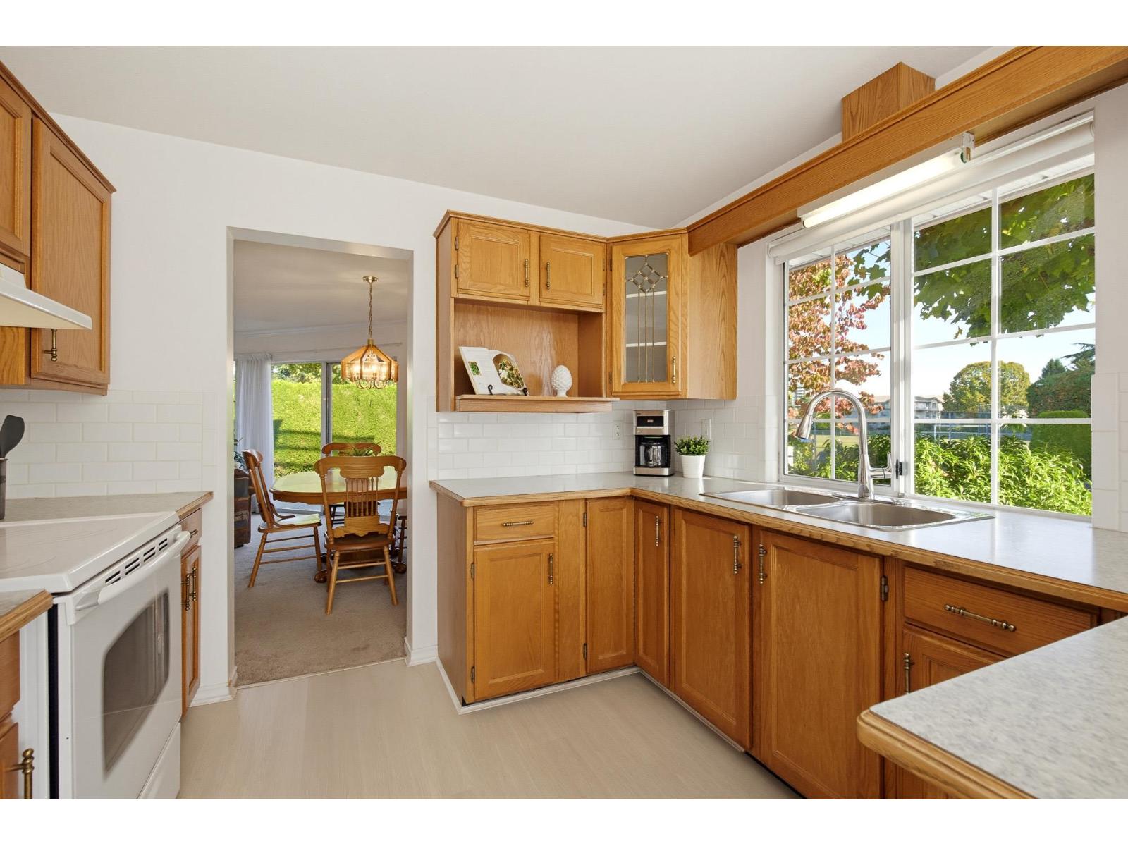 38 32659 George Ferguson Way, Abbotsford, British Columbia  V2T 4E4 - Photo 8 - R3173753