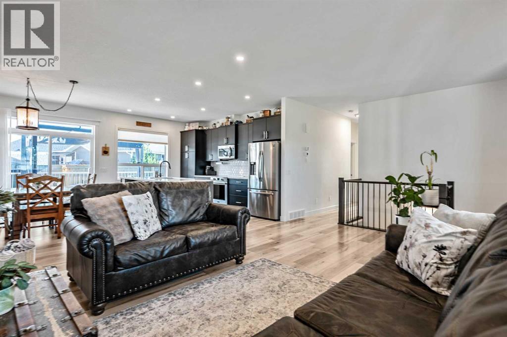195 Riverwood Crescent SW