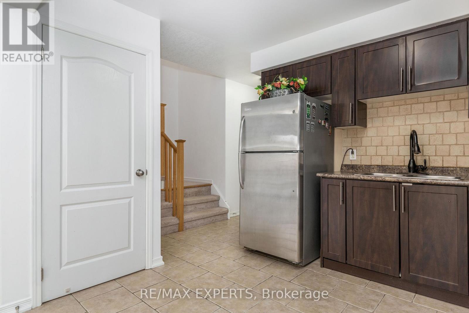 11 - 75 Prince William Way, Barrie, Ontario  L4N 0Y9 - Photo 10 - S14089304
