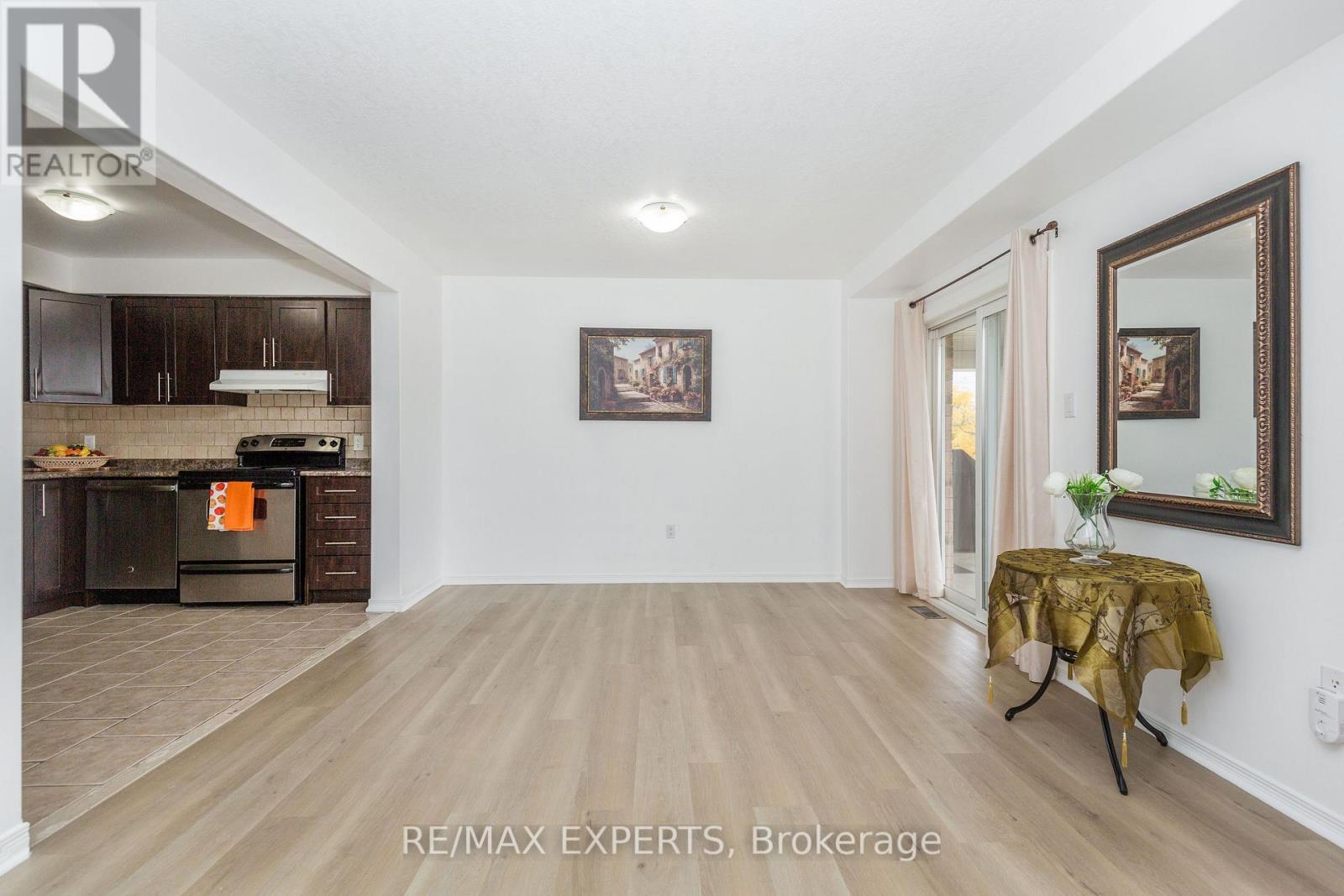 11 - 75 Prince William Way, Barrie, Ontario  L4N 0Y9 - Photo 15 - S14089304