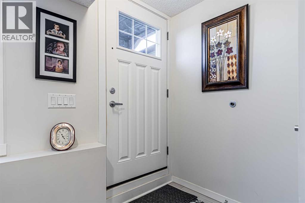 168 Cranbrook Square SE