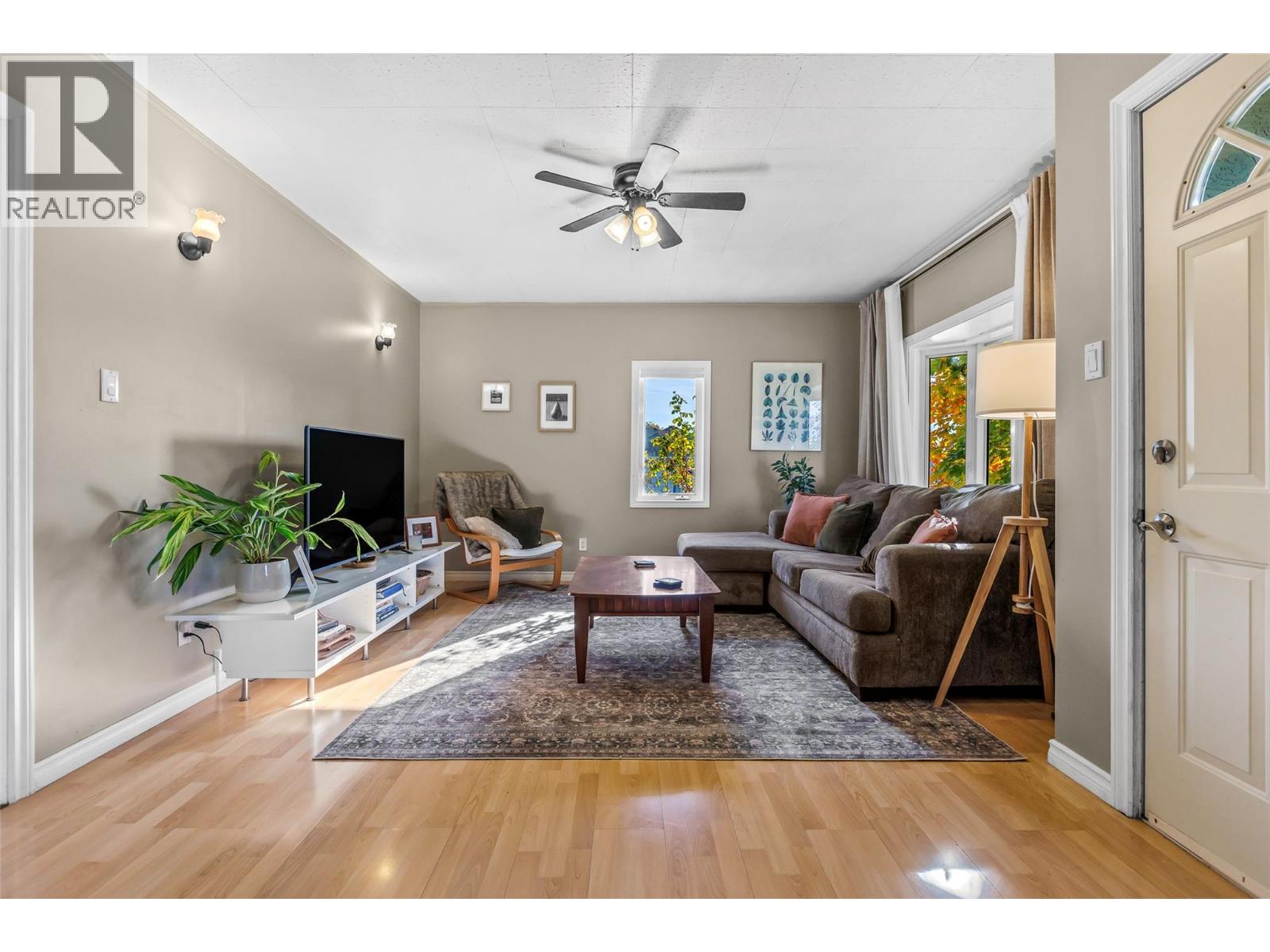 1402 Birch Street Creston British Columbia Canada V0B1G3 4