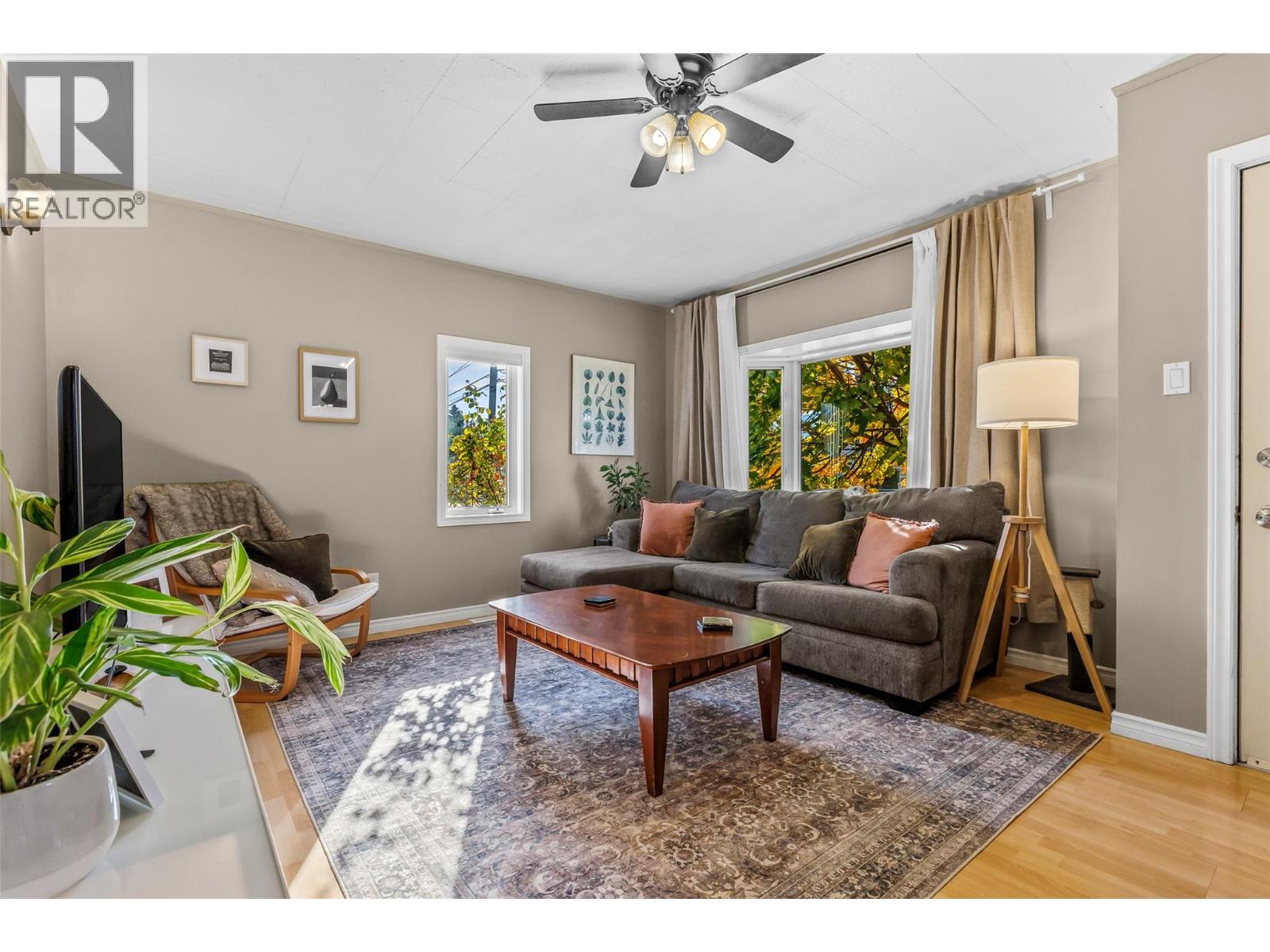1402 Birch Street Creston British Columbia Canada V0B1G3 5