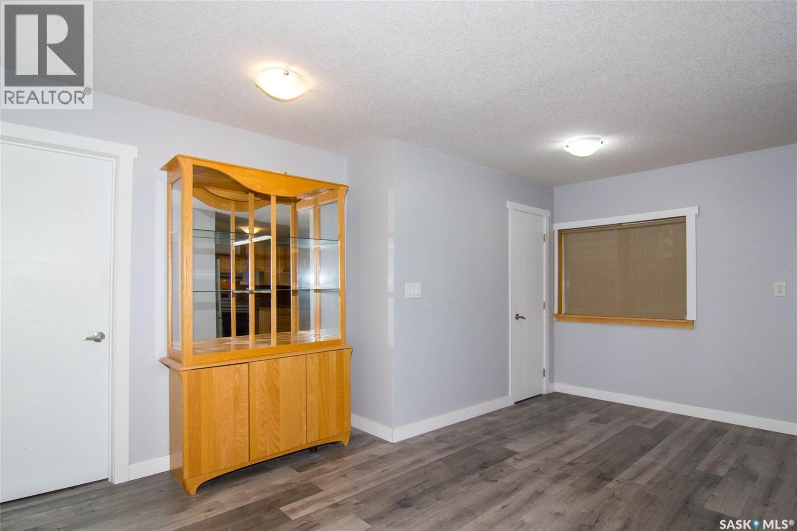 308 Hilliard Street E, Saskatoon, Saskatchewan  S7J 0E6 - Photo 9 - SK051332