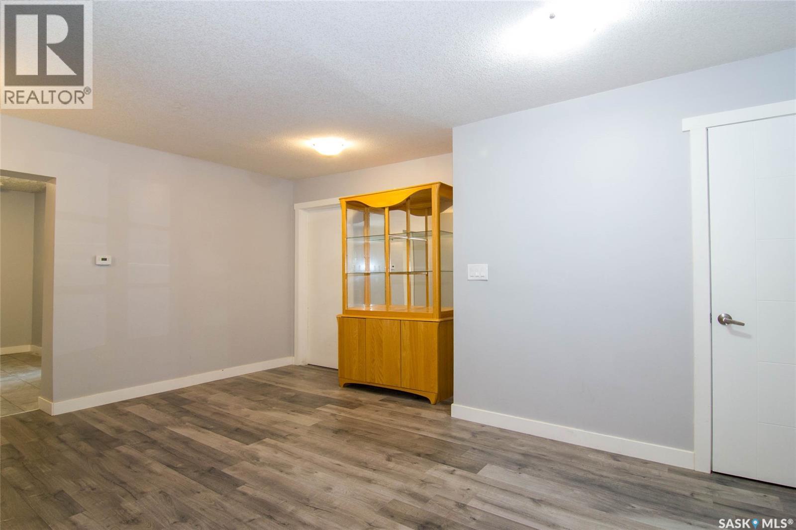 308 Hilliard Street E, Saskatoon, Saskatchewan  S7J 0E6 - Photo 8 - SK051332