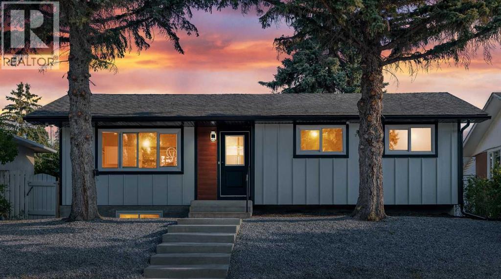 808 Avonlea Place Se, Calgary, Alberta  T2H 1W3 - Photo 3 - A2352823