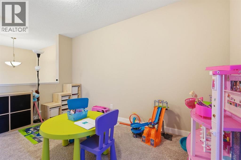 102 Clydesdale Way