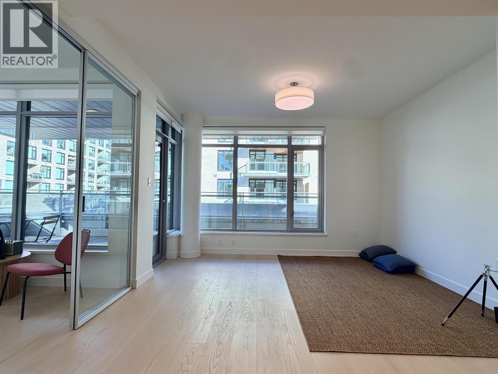 304 785 Harbour Way, North Vancouver, British Columbia  V6P 0N2 - Photo 13 - R3176265