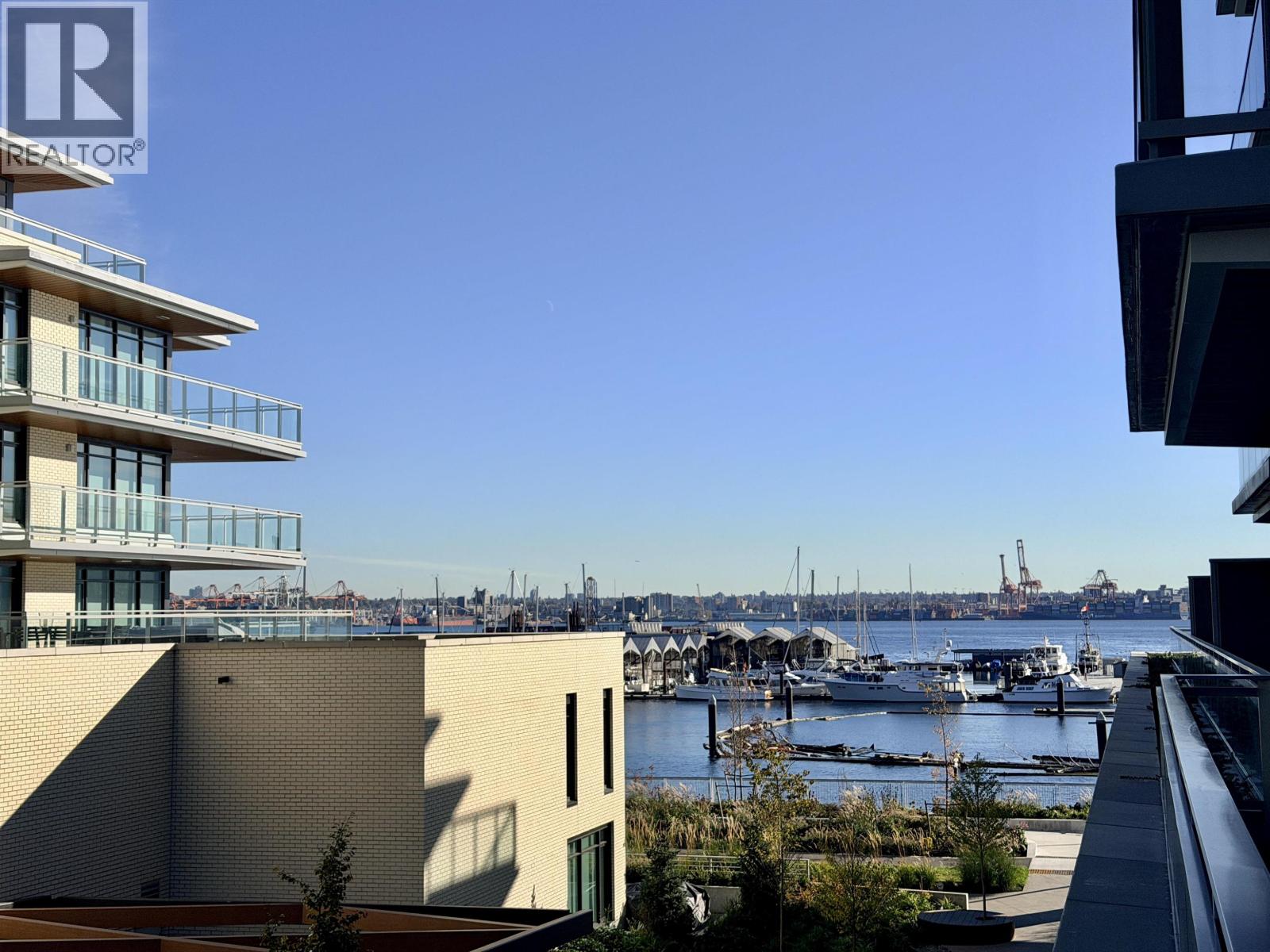 304 785 Harbour Way, North Vancouver, British Columbia  V6P 0N2 - Photo 4 - R3176265