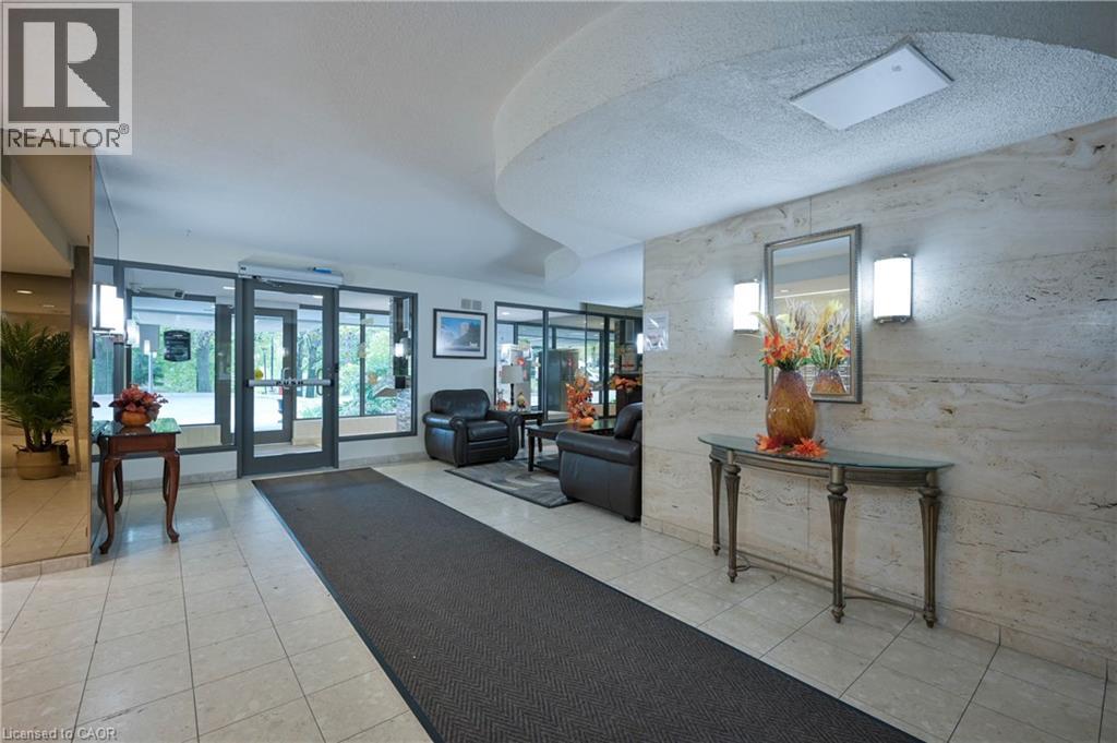 3100 Kirwin Avenue Unit# Ph04, Mississauga, Ontario  L5A 3S6 - Photo 3 - 40872093