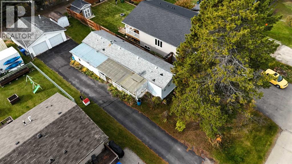 7027 Glenwood Drive