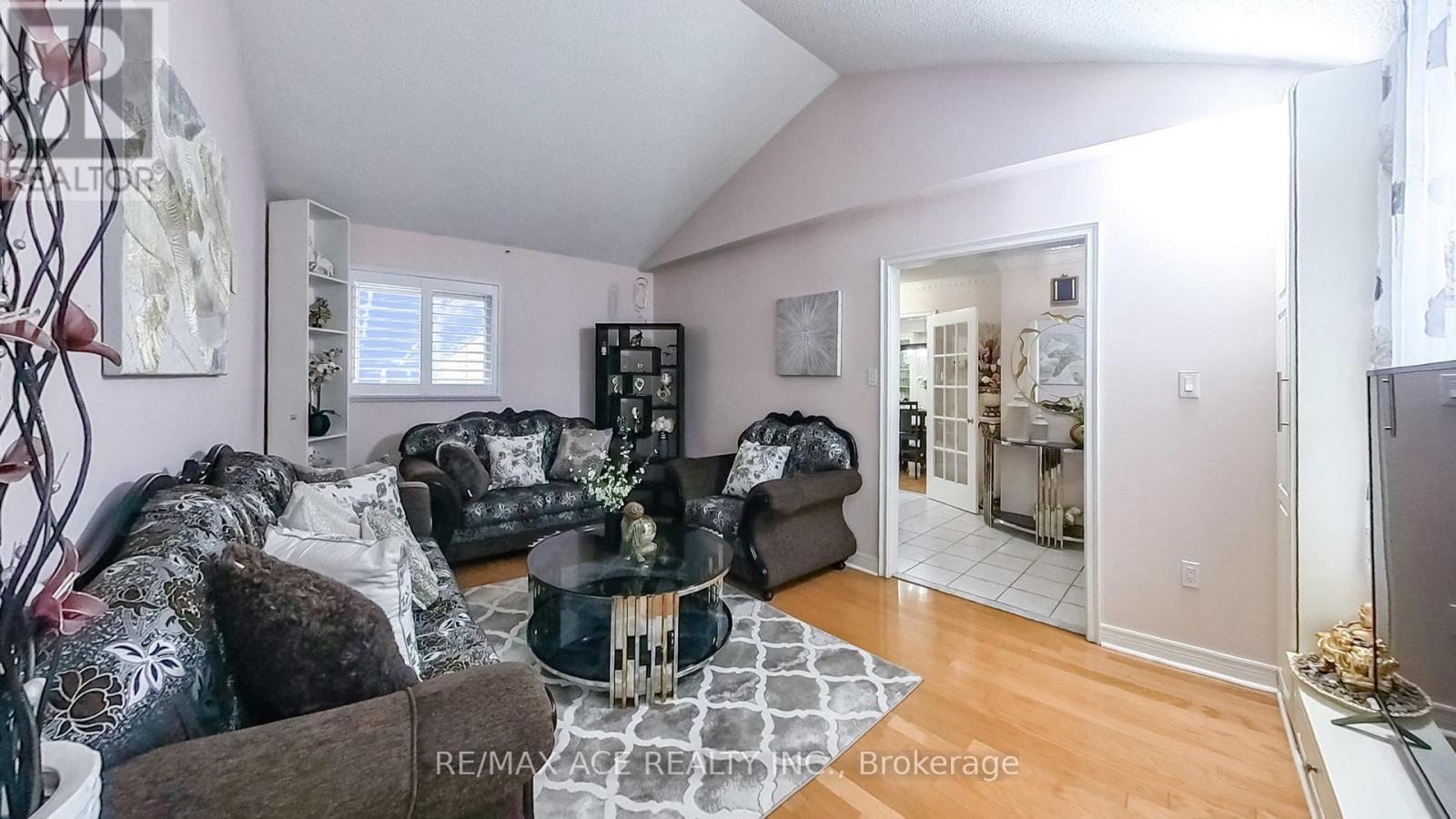 15 Brennan Road, Ajax, Ontario  L1T 2G1 - Photo 5 - E14089388