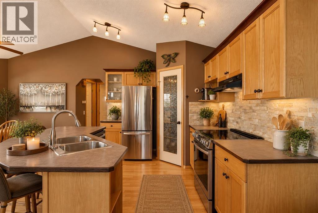 82 Bridleridge Road SW, Calgary, Alberta  T2Y 4E1 - Photo 10 - A2351149