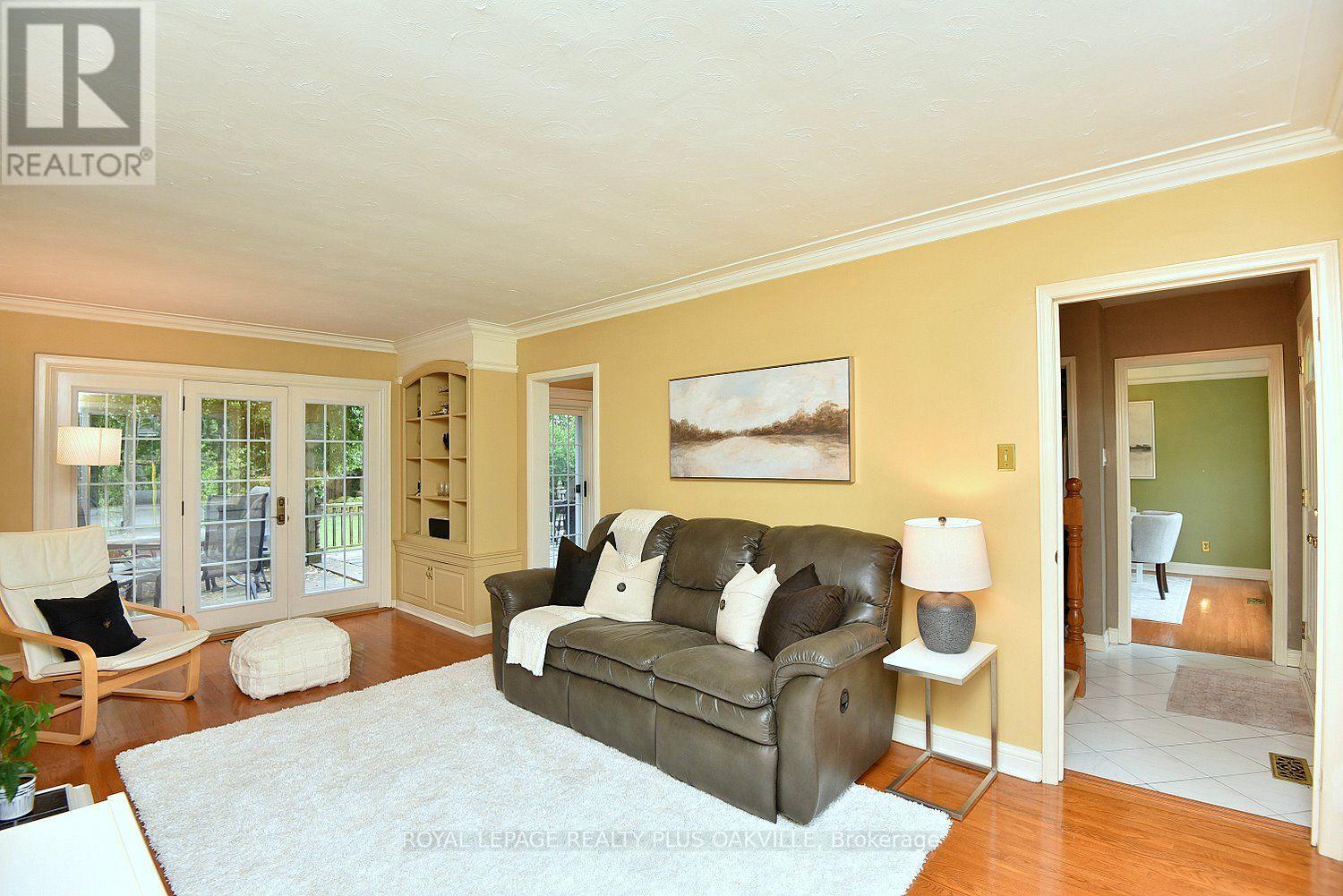 274 Belvenia Road, Burlington, Ontario  L7L 2G4 - Photo 10 - W13883838