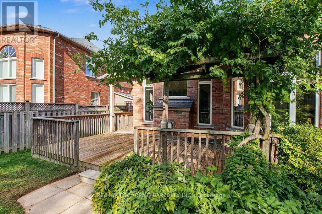 172 Valmont Court, Hamilton (Ancaster), Ontario  L9G 5A1 - Photo 11 - X14089386