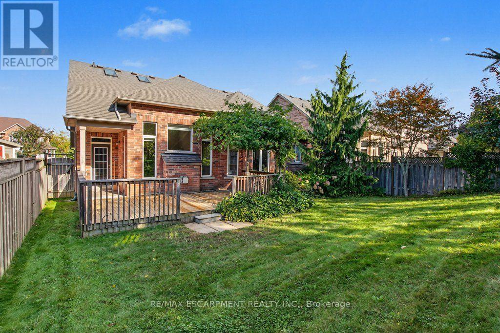 172 Valmont Court, Hamilton (Ancaster), Ontario  L9G 5A1 - Photo 8 - X14089386