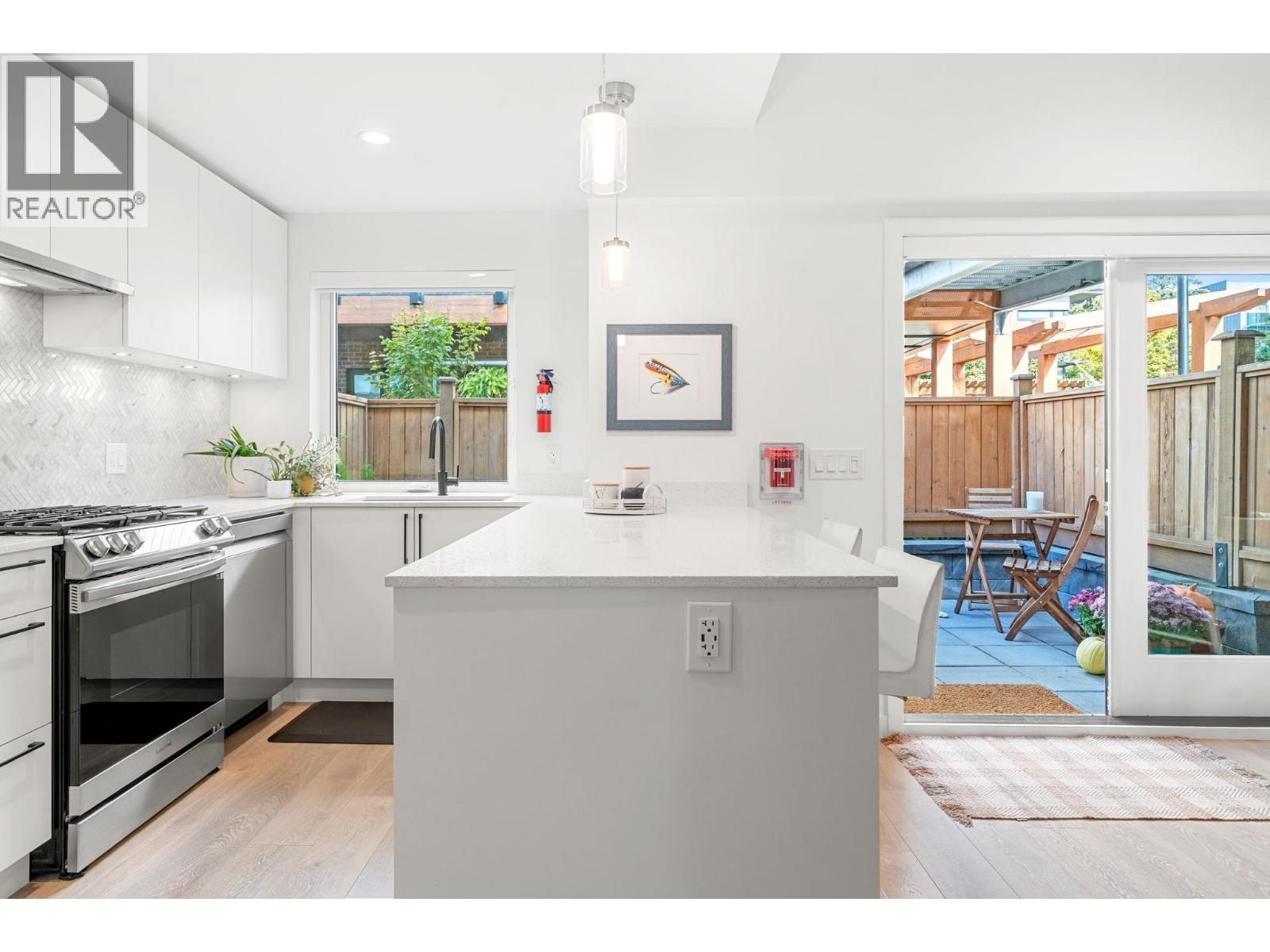 157 555 E 2nd Street, North Vancouver, British Columbia  V7L 1E1 - Photo 15 - R3176239