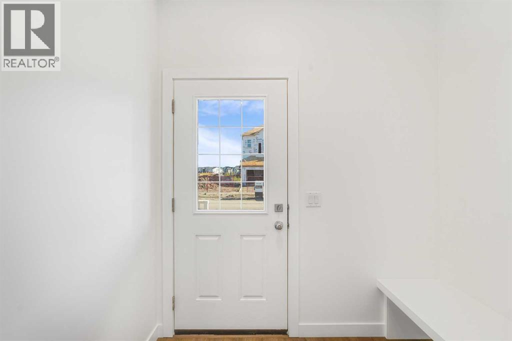 148 Monarch Bend