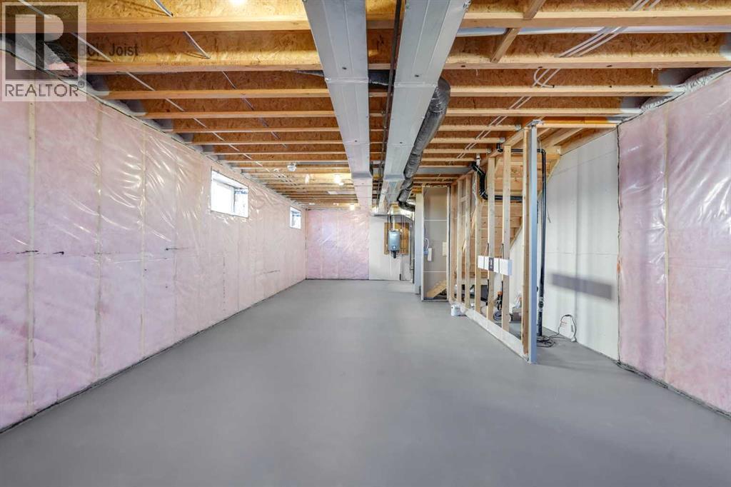 148 Monarch Bend