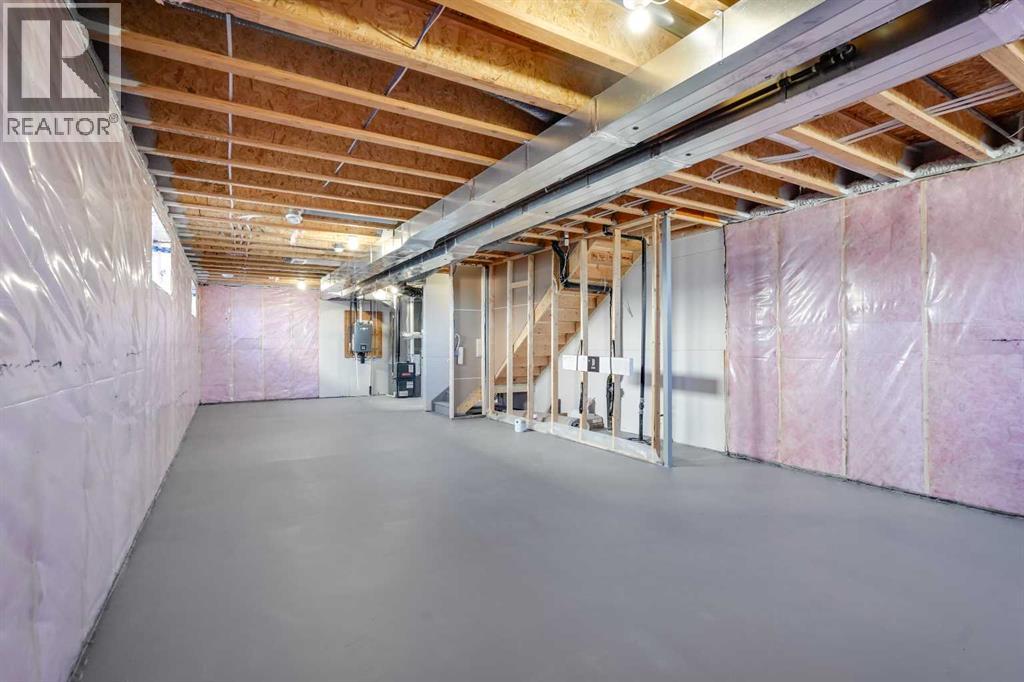 148 Monarch Bend