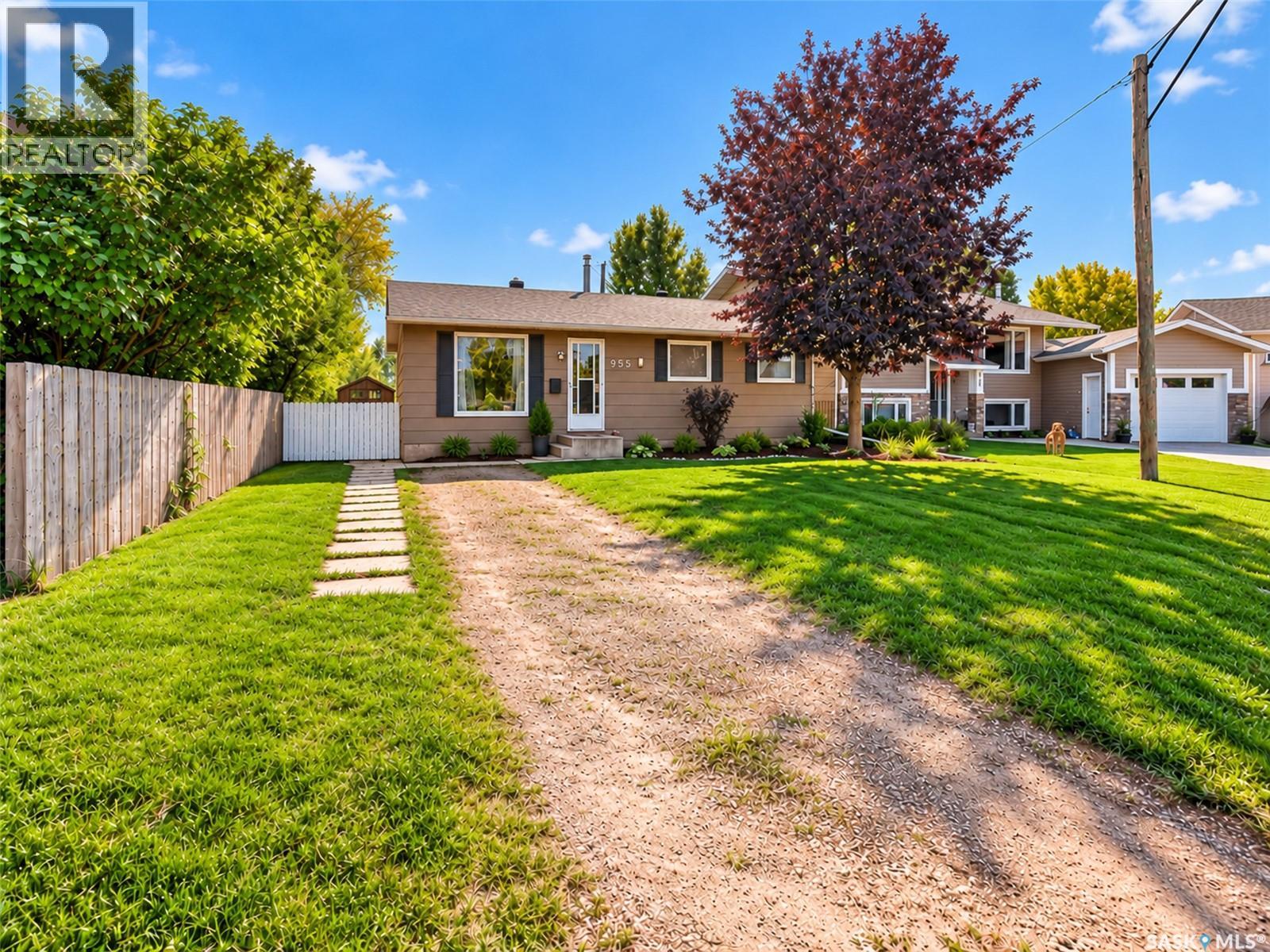 955 Holdsworth Crescent, Moose Jaw, Saskatchewan  S6H 6T8 - Photo 61 - SK051305