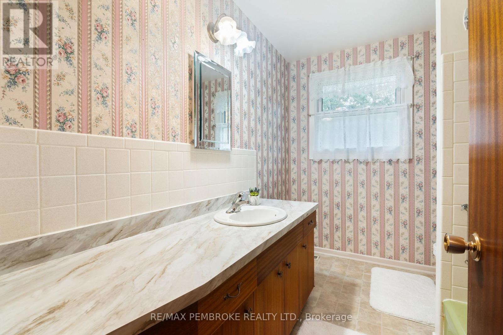 504 Wallace Street, Pembroke, Ontario  K8A 2W3 - Photo 15 - X14089458