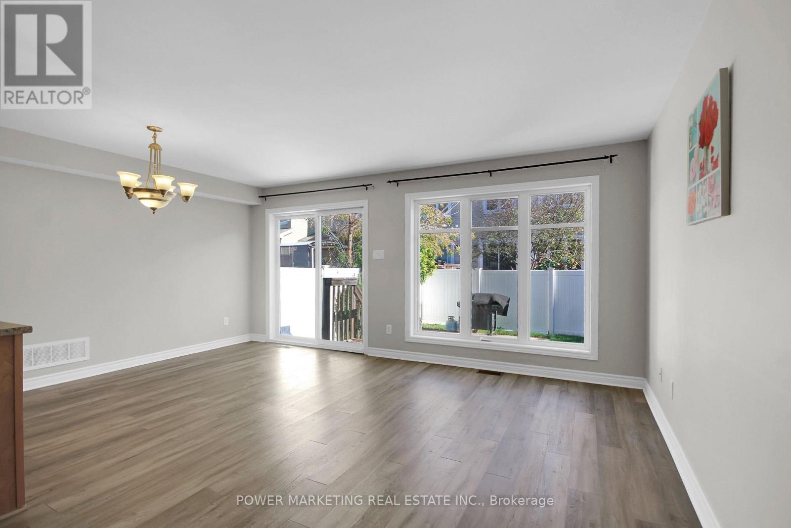 207 Hidden Meadow Avenue, Ottawa, Ontario  K1T 0C2 - Photo 10 - X14089462