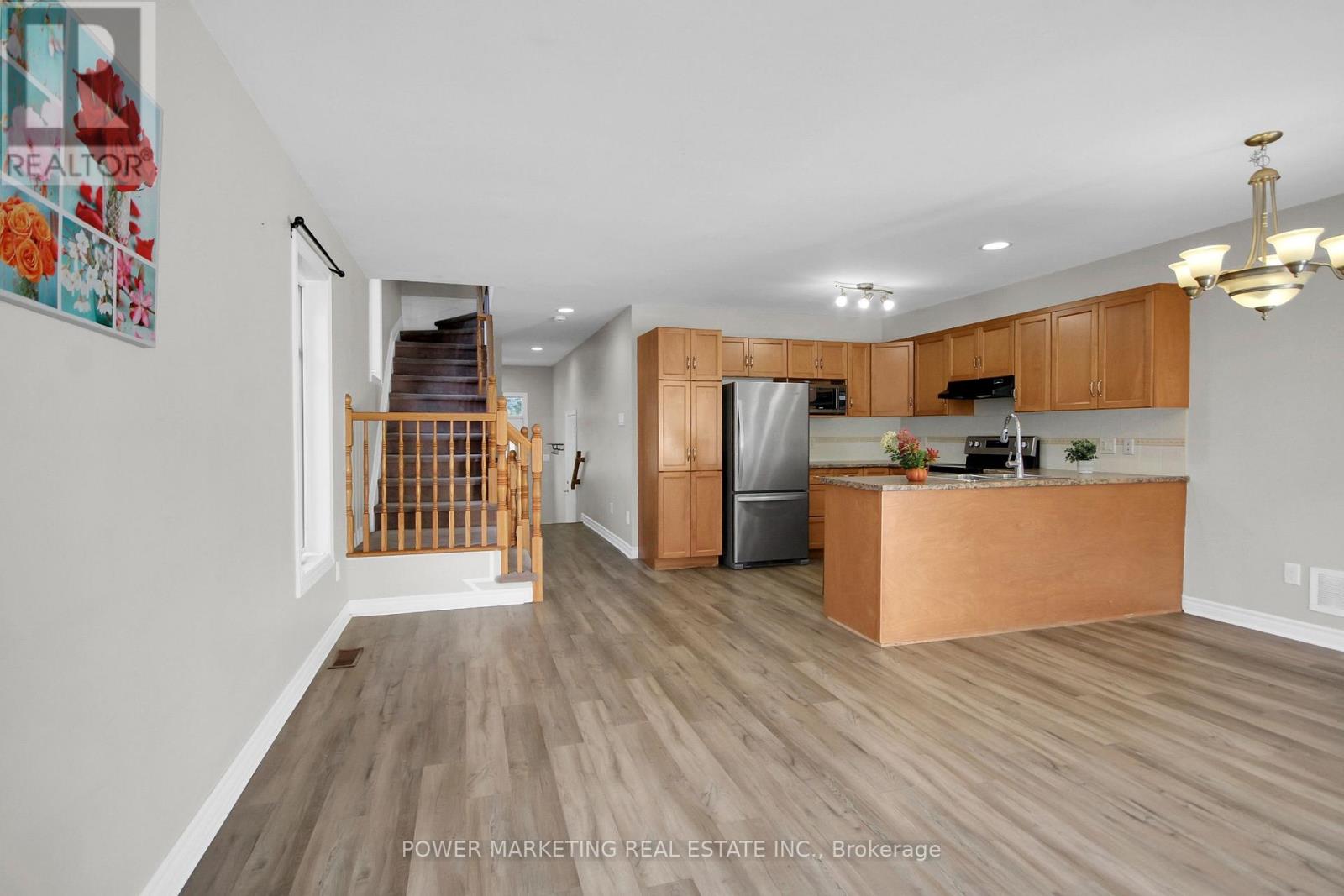 207 Hidden Meadow Avenue, Ottawa, Ontario  K1T 0C2 - Photo 12 - X14089462