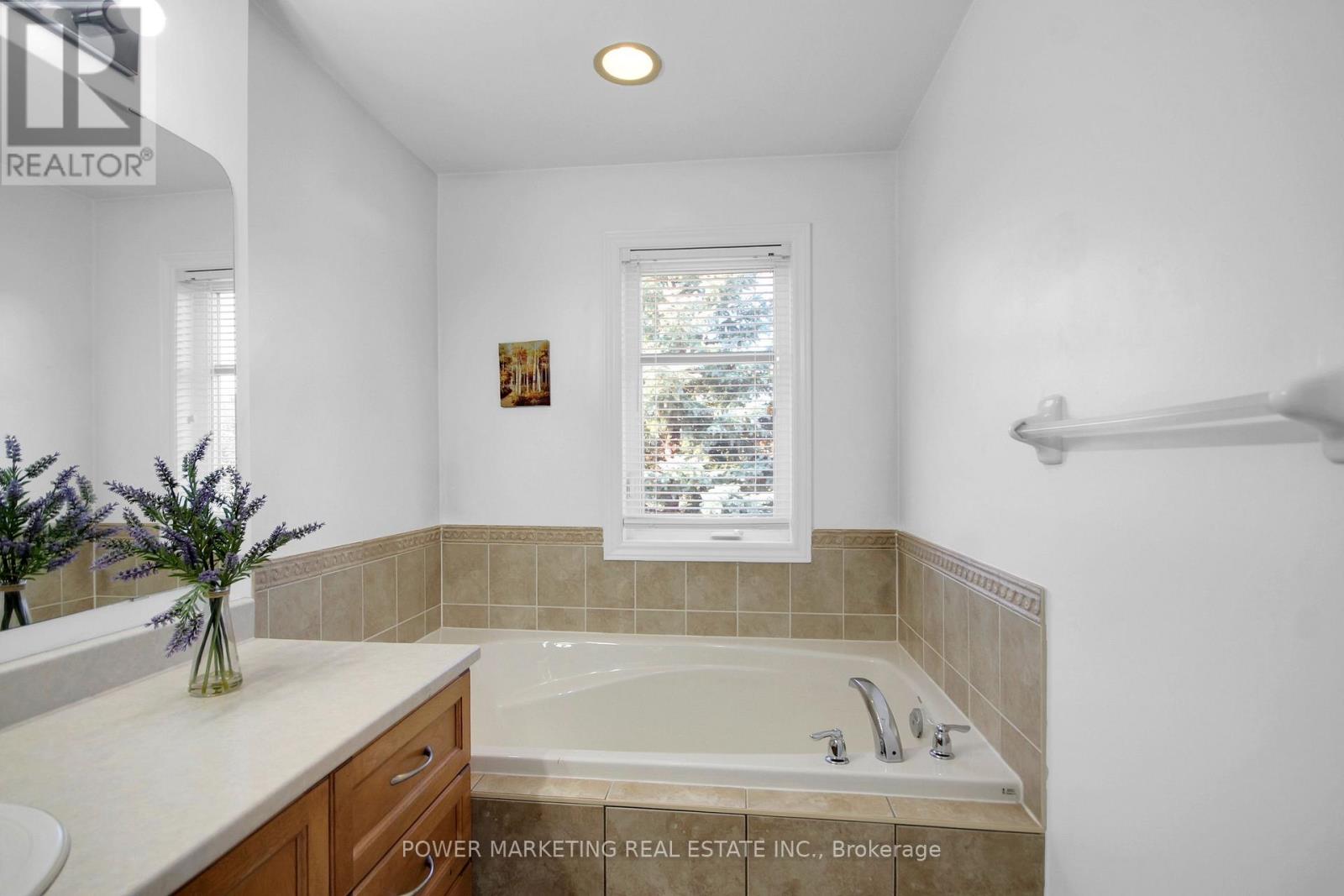 207 Hidden Meadow Avenue, Ottawa, Ontario  K1T 0C2 - Photo 28 - X14089462