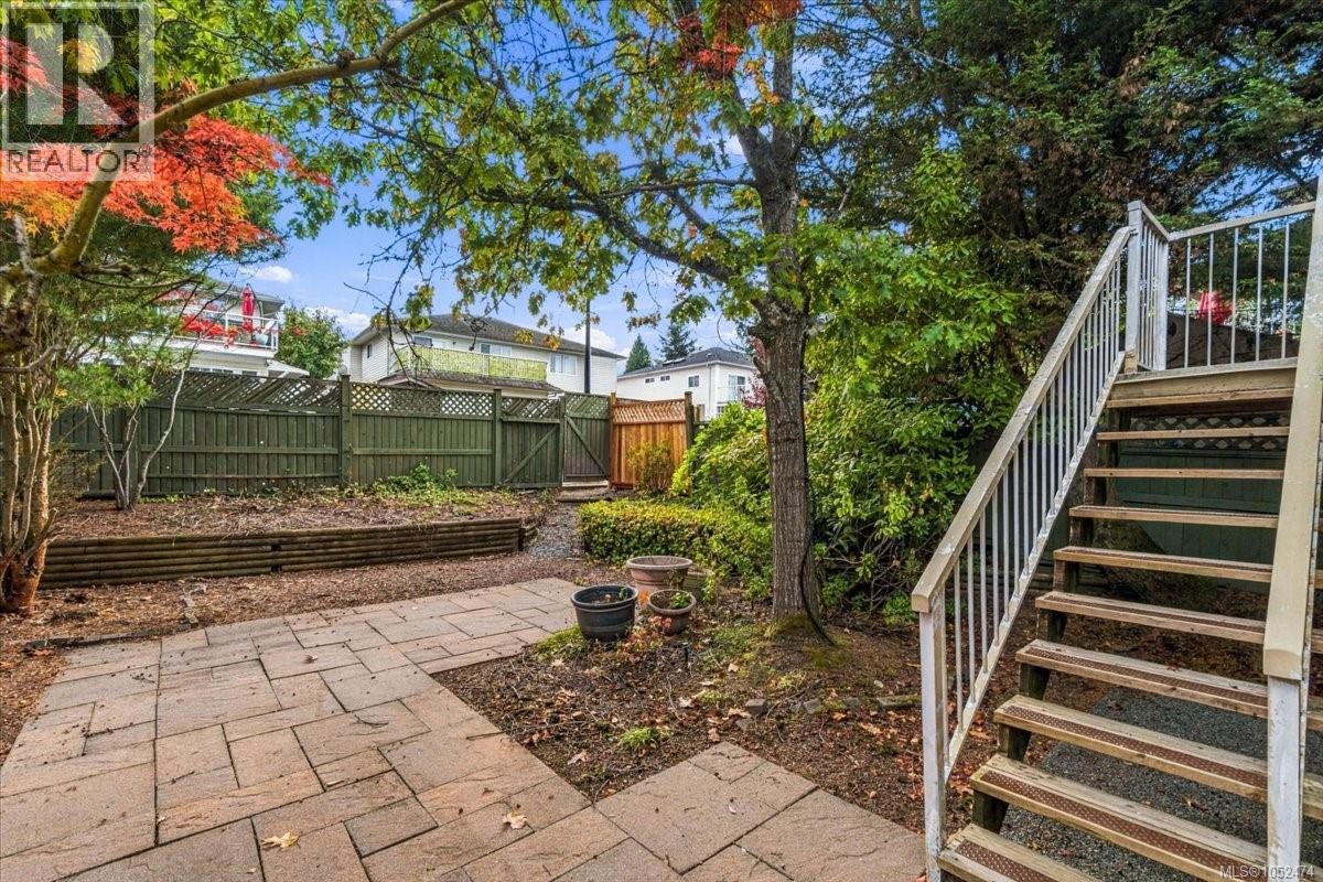 6439 Nidri Pl
