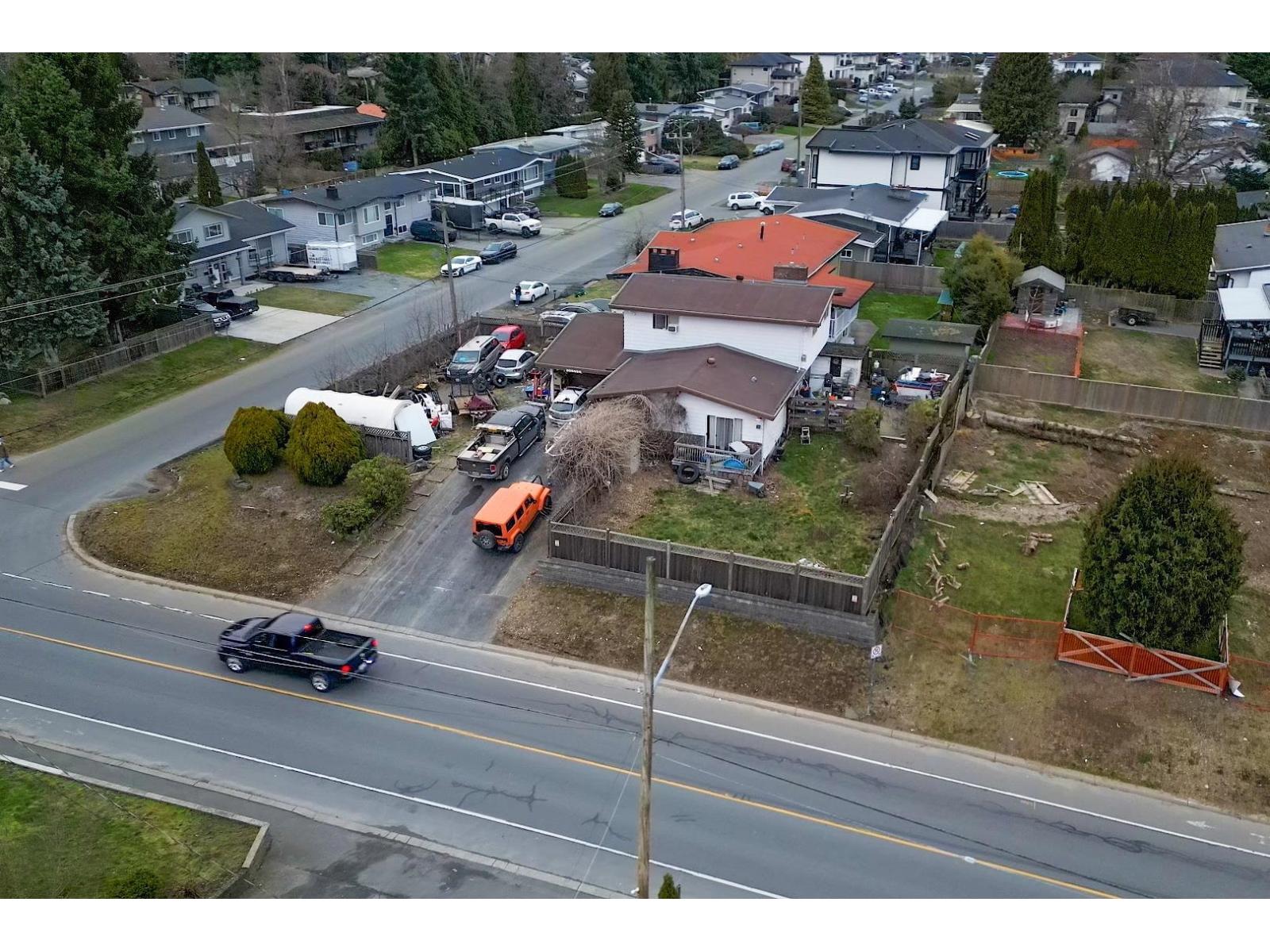 32555 Bevan Avenue, Abbotsford, British Columbia  V2T 3X5 - Photo 2 - R3175549