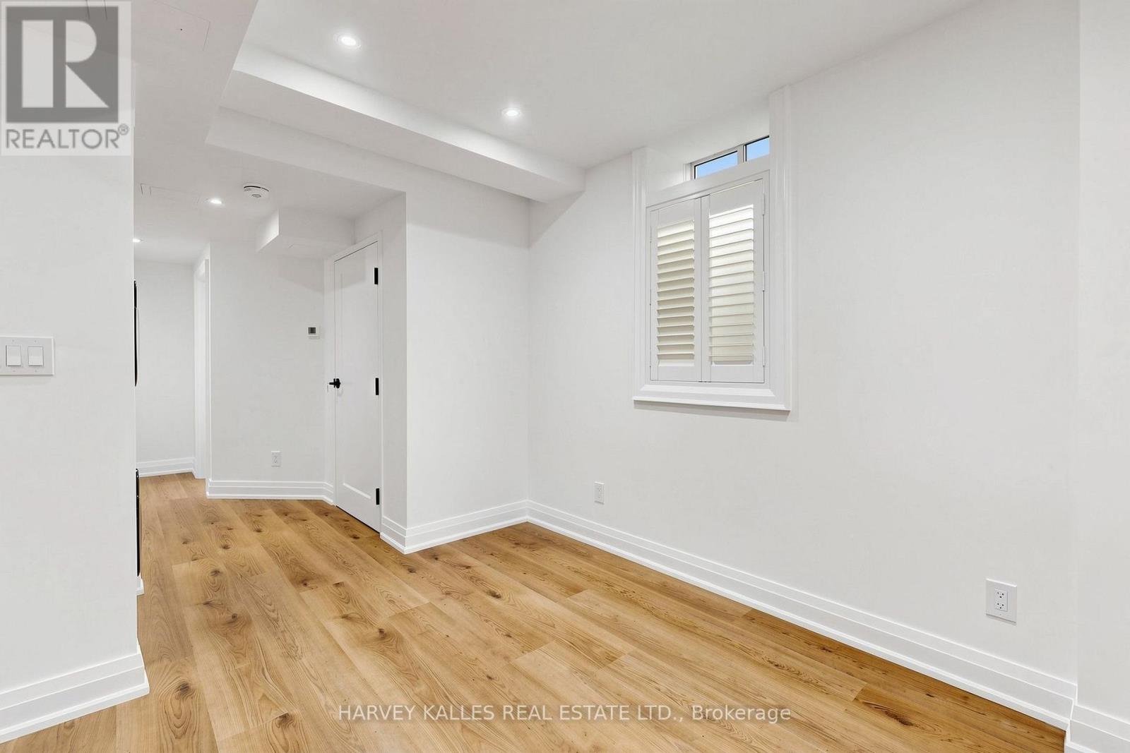 Lower - 7 Tullis Drive, Toronto, Ontario  M4S 2E2 - Photo 19 - C13885968