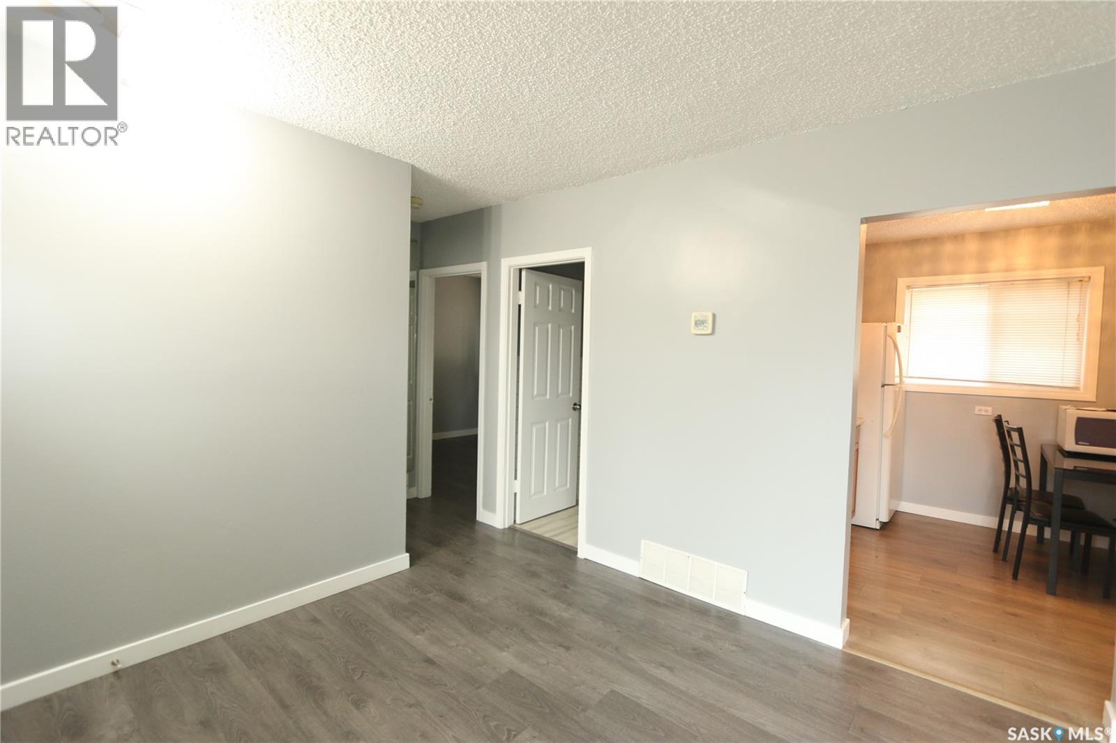 1549 Bond Street, Regina, Saskatchewan  S4N 1X4 - Photo 6 - SK051340