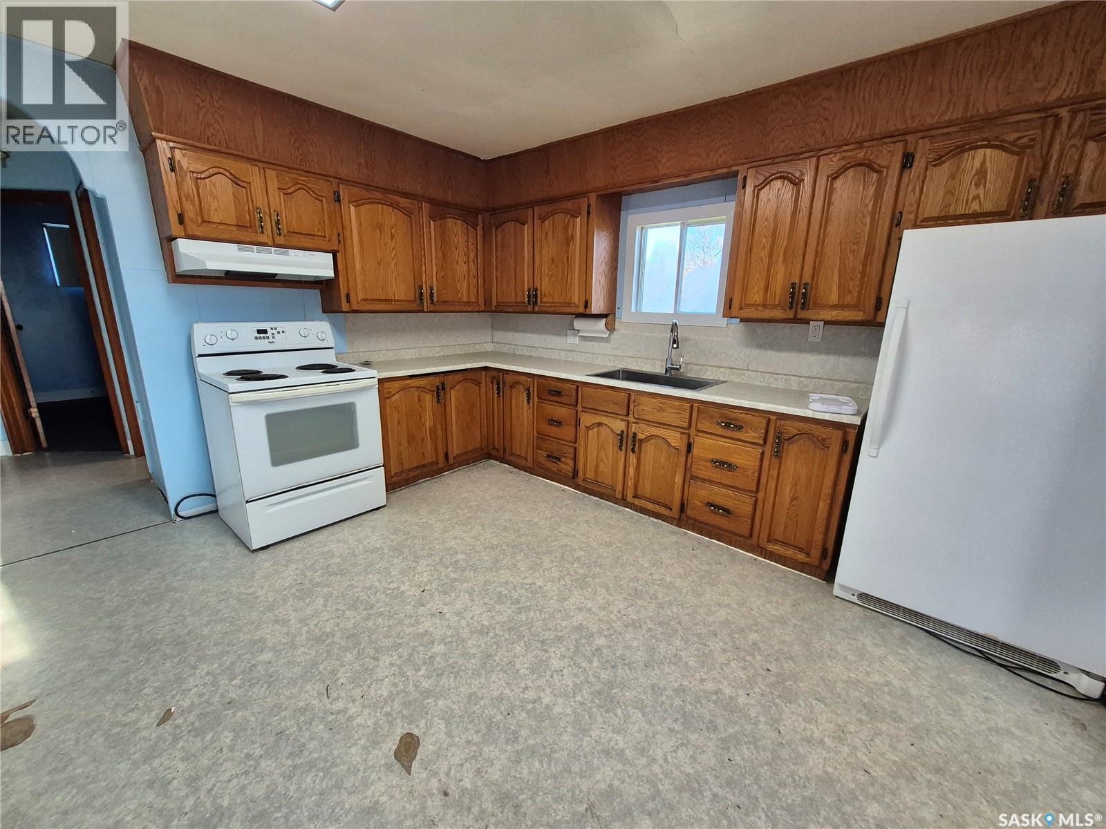 203 Loucks Street, Pangman, Saskatchewan  S0C 2C0 - Photo 5 - SK051339