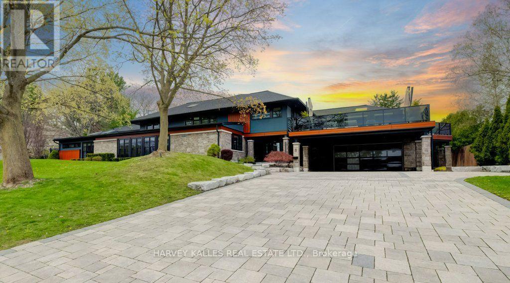 8 WESTGATE WALK, Kitchener, Ontario